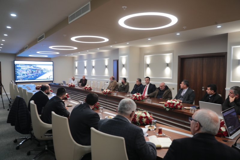 BAŞKAN BEYAZGÜL ÖZDİKER KUYUMCULAR ÇARŞISI ESNAFIYLA GÖRÜŞTÜ