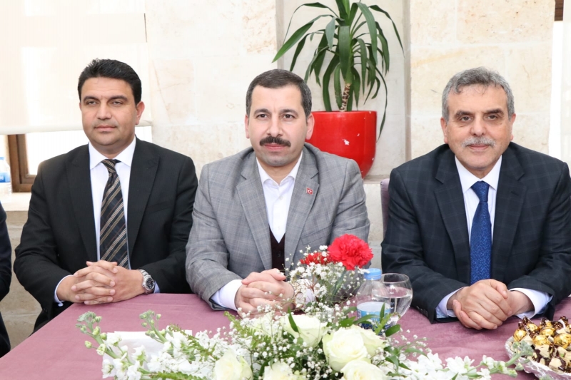 Başkan Beyazgül Tebrikleri Kabul Ediyor