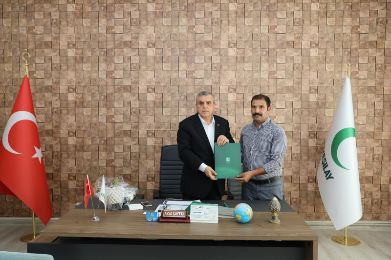 BAŞKAN BEYAZGÜL, YEŞİLAY’A ÜYE OLDU