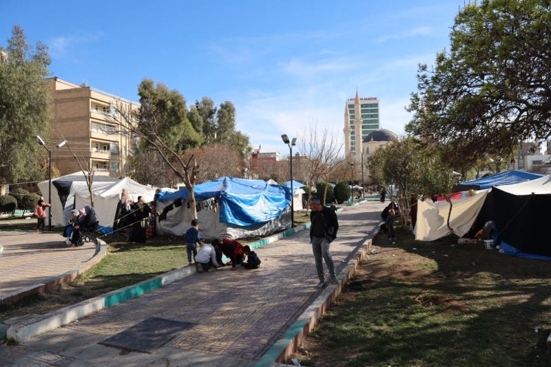 BAŞKAN BEYAZGÜL’DEN DEPREMZEDELERE ZİYARET