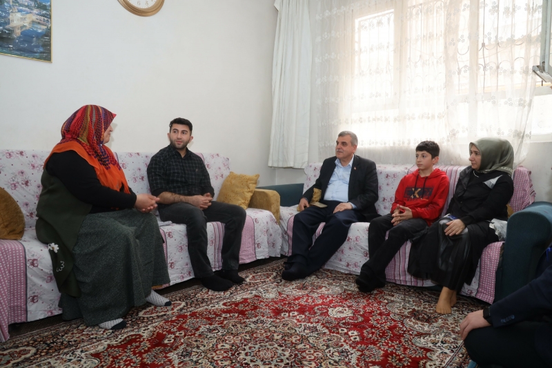 BAŞKAN BEYAZGÜL’DEN YÜZLERİ GÜLDÜREN DESTEK