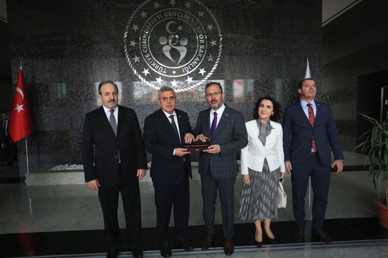 BAKAN KASAPOĞLU, “ŞANLIURFA’YA MİLYONLARCA LİRALIK YATIRIM HELAL OLSUN”