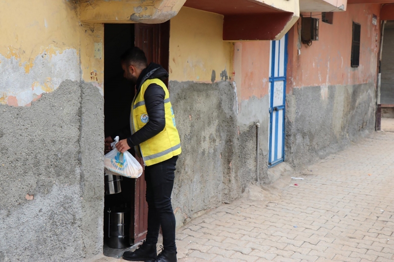 BAŞKAN CANPOLAT: 365 GÜN HALKIMIZIN HİZMETİNDEYİZ