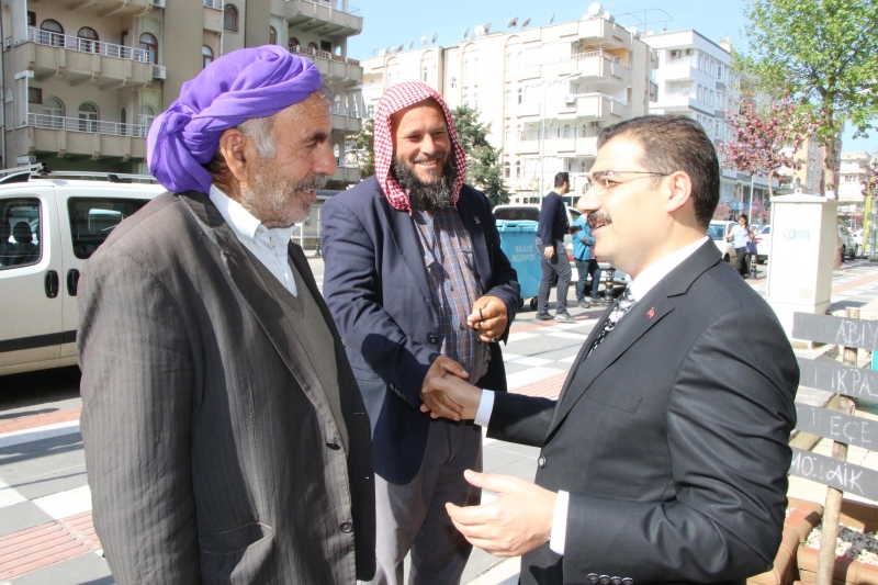 Başkan Canpolat Esnaf Ve Vatandaşlarla İç İçe