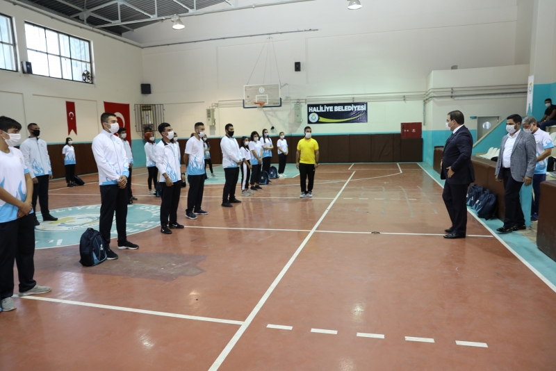 BAŞKAN CANPOLAT GENÇLİĞİN DE YANINDA