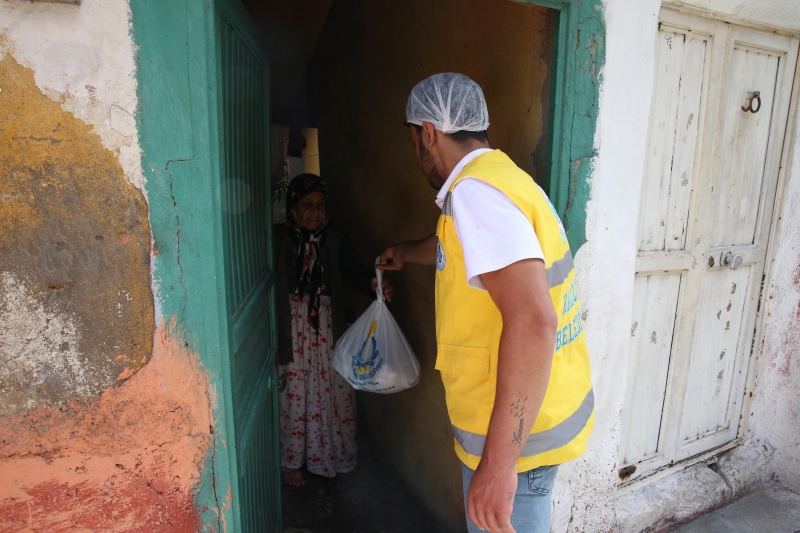 Başkan Canpolat Gönüllere Dokunuyor