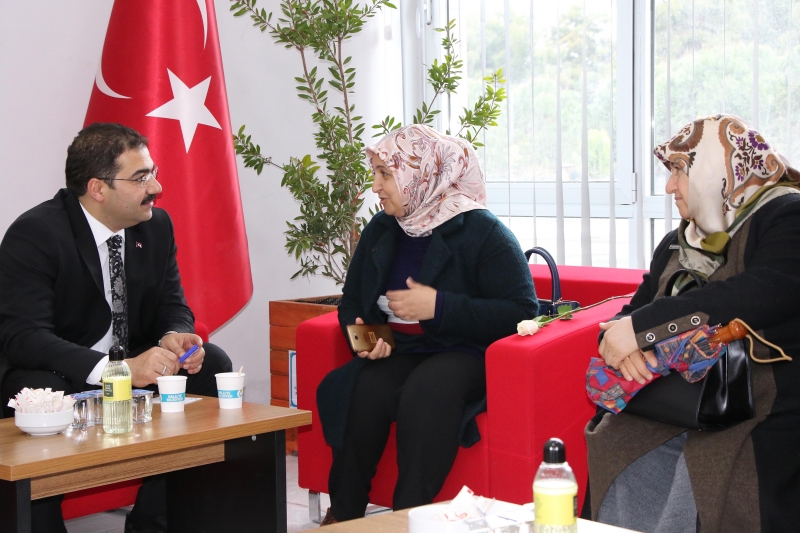 Başkan Canpolat Halk Gününde Vatandaşlarla Görüştü