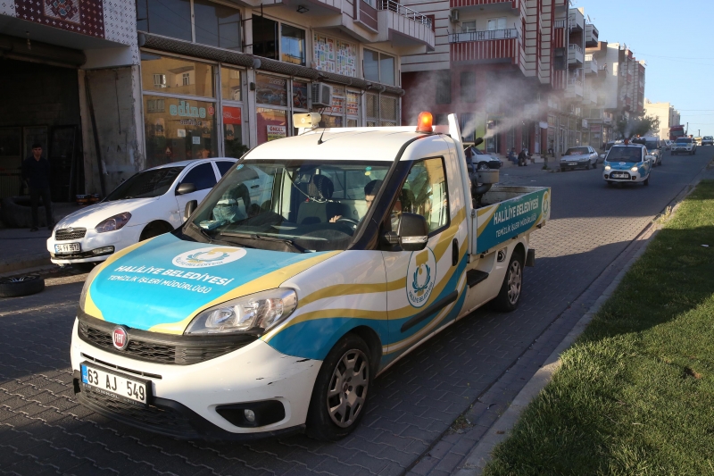 Başkan Canpolat İlaçlama Çalışmalarımız Gece 1’e Kadar Devam Ediyor