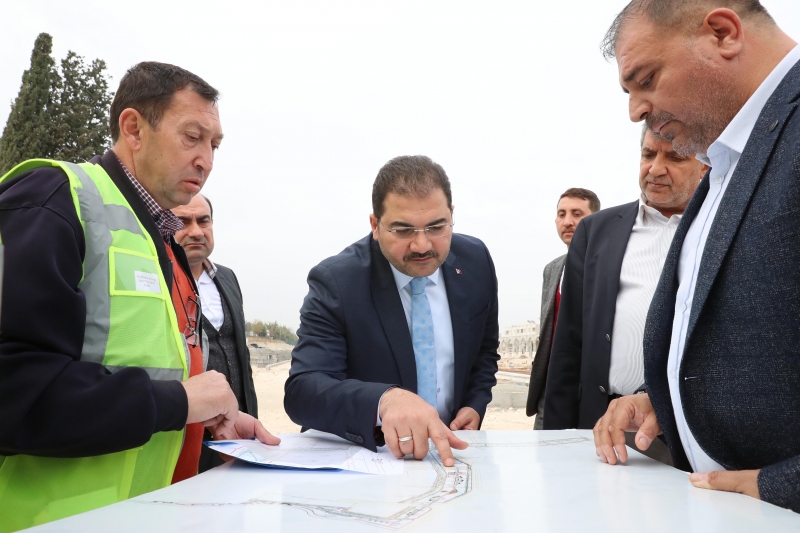 BAŞKAN CANPOLAT KÜLTÜR MERKEZİ VE MİLLET BAHÇESİNİ İNCELEDİ