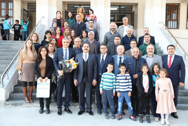 BAŞKAN CANPOLAT: ÖĞRETMENLERİMİZ GELECEĞİMİZİ YETİŞTİRİYOR