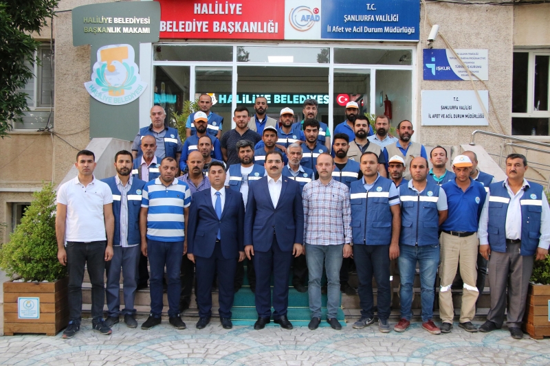 Başkan Canpolat Temizlik İşleri Personelleri İle Bayramlaştı