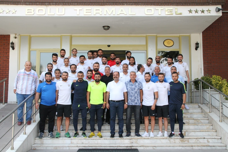 Başkan Çiftçi Belediyesporlu Futbolcularla Buluştu