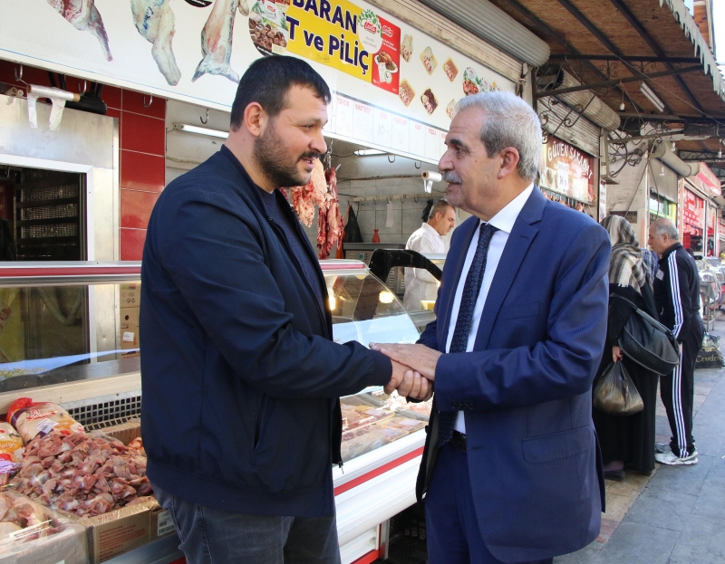 Başkan Demirkol Çarşılar Bölgesinde Halkla Bir Araya Geldi