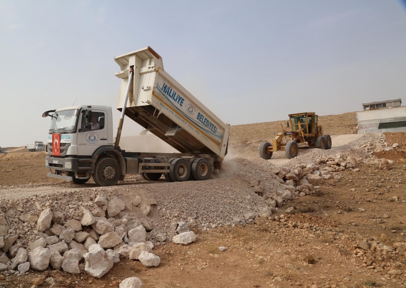 Başkan Demirkol İle Kırsaldaki Yol Atağı Devam Ediyor