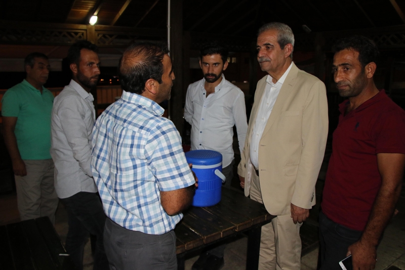 Başkan Demirkol'dan Hasta Yakınlarına Gece Ziyareti