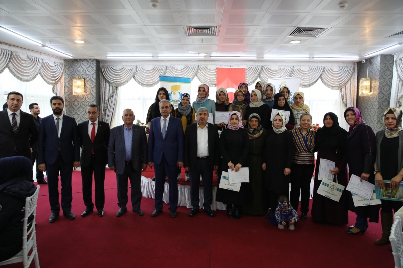 Başkan Demirkol’dan Kadınlara Çağrı: Sizlerin Her  Zaman Yanındayız, Hizmetinizdeyiz