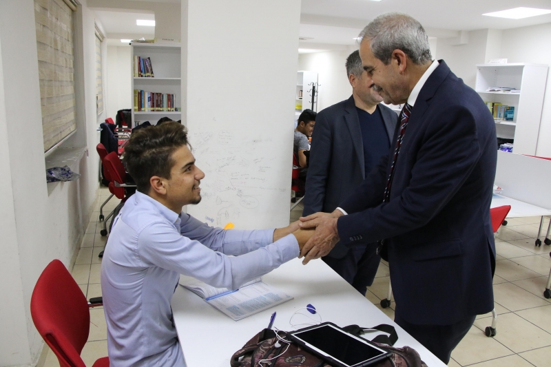 Başkan Demirkol'dan KPSS Adaylarına Moral Ziyareti