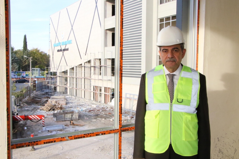 Başkan Demirkol'un Dev Eseri Açılış İçin Gün Sayıyor