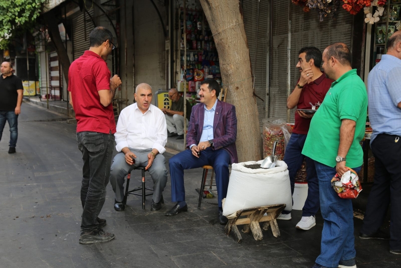 Başkan Ekinci Esnaf Ve Vatandaşla iç içe