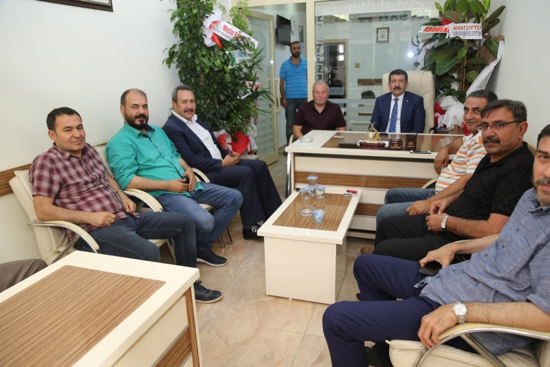 Başkan Ekinci Zahireciler Borsası Esnafını Ziyaret Etti