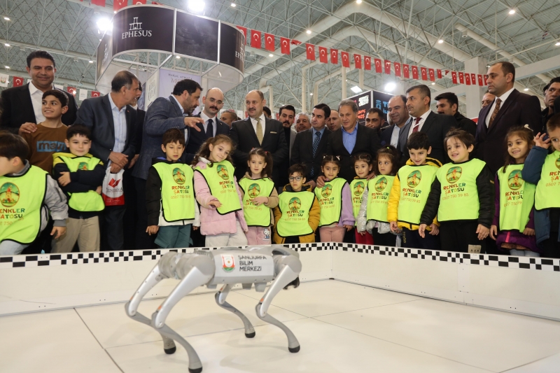 BAŞKAN GÜLPINAR, “KİTAP FUARIMIZ ŞEHRİMİZE, MİLLETİMİZE HAYIRLI OLSUN”