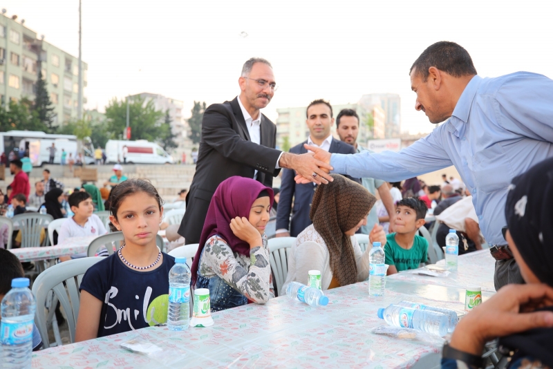 Başkan Kuş Kardeşlik Sofrasında Vatandaşlarla Buluştu
