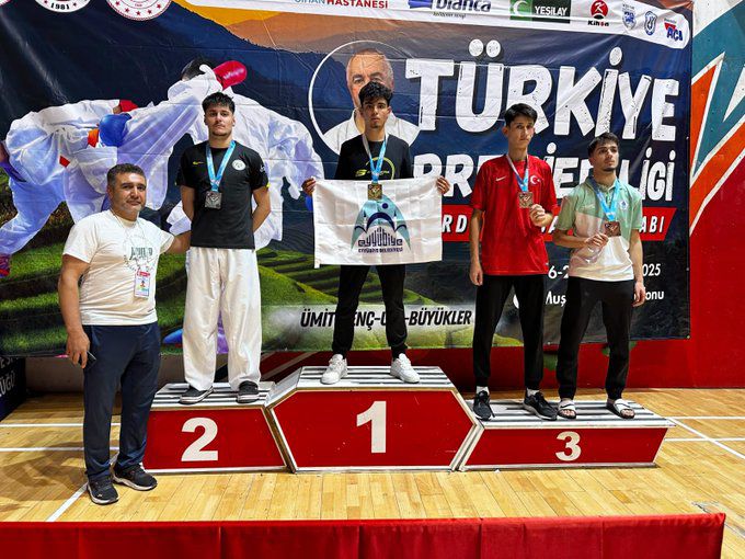 Başkan Kuş, Türkiye Şampiyonu Karateciyi Tebrik Etti