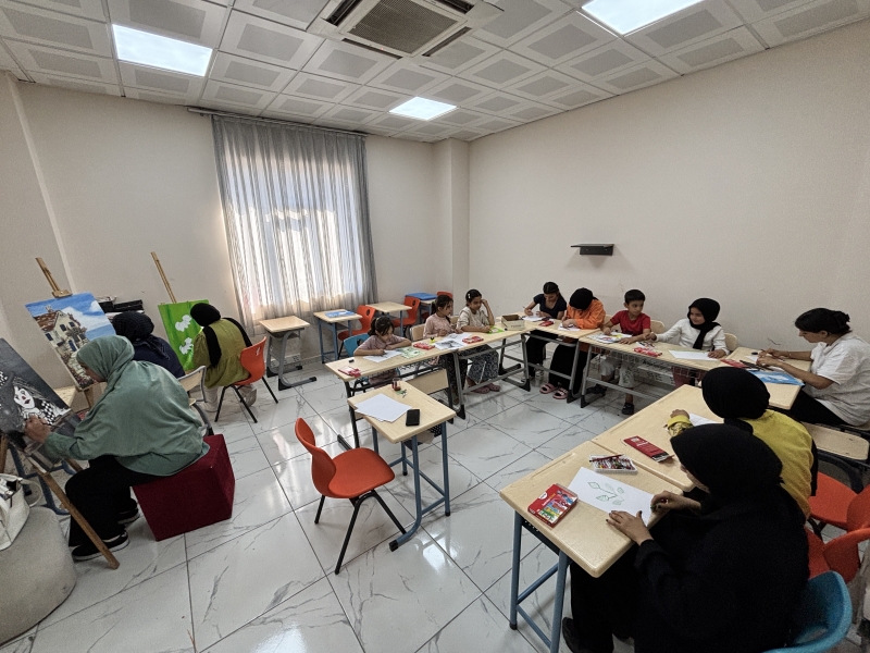 BAŞKAN MEHMET KUŞ: "GENÇLERİMİZİN YOL ARKADAŞI VE EN BÜYÜK DESTEKÇİSİYİZ"