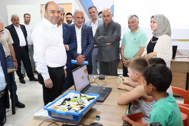 BAŞKAN NİHAT ÇİFTÇİ YAPILAN ÇALIŞMALARI BASIN TOPLANTISINDA DEĞERLENDİRDİ