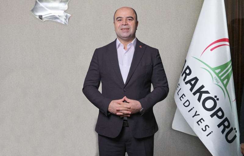 BAŞKAN NİHAT ÇİFTÇİ'DEN EMEK VE DAYANIŞMA GÜNÜ MESAJI