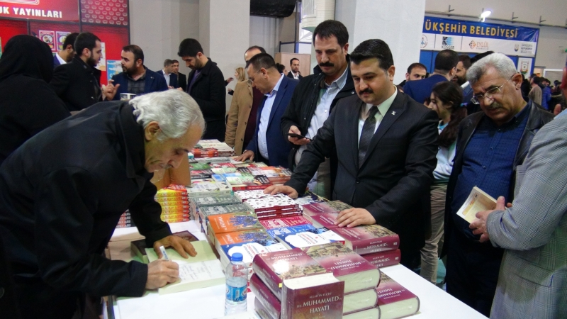 Başkan Yıldız Kitap Fuarında