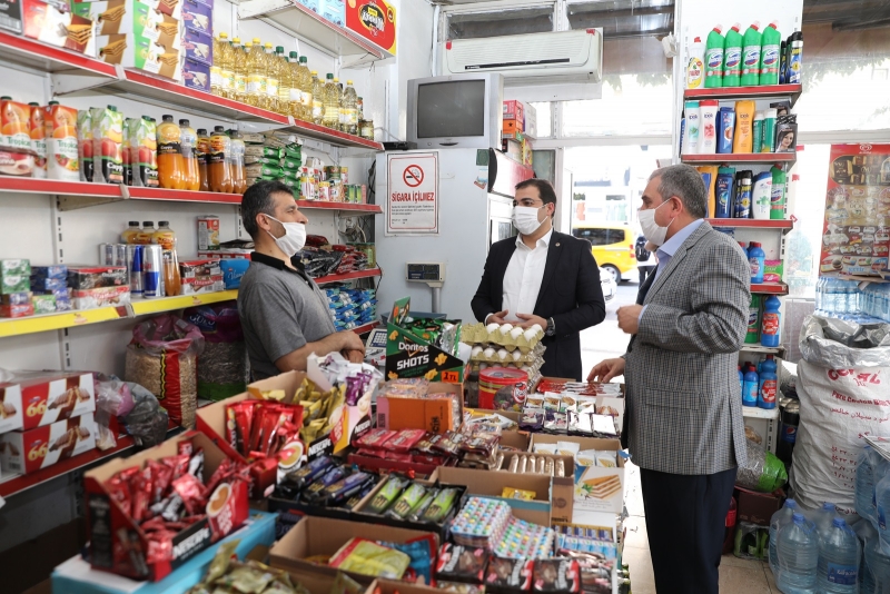 BAŞKANLAR ESNAFLARI DİNLEYEREK, ÇALIŞMALARI YERİNDE İNCELEDİ