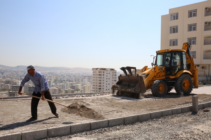 Batıkent'te Yollar Kilitli Parkeye Kavuştu