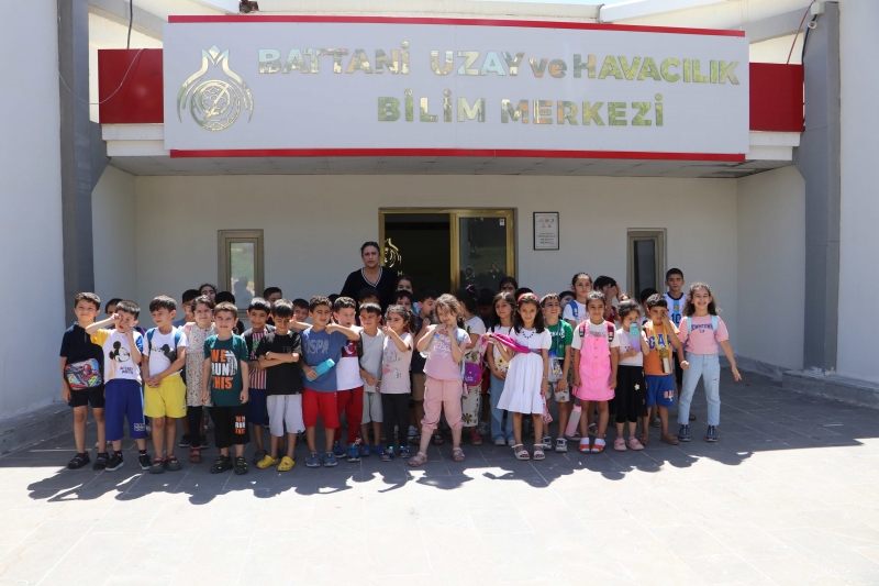 BATTANİ UZAY VE HAVACILIK BİLİM MERKEZİ ÖĞRENCİLERİ BİLİMLE TANIŞTIRIYOR