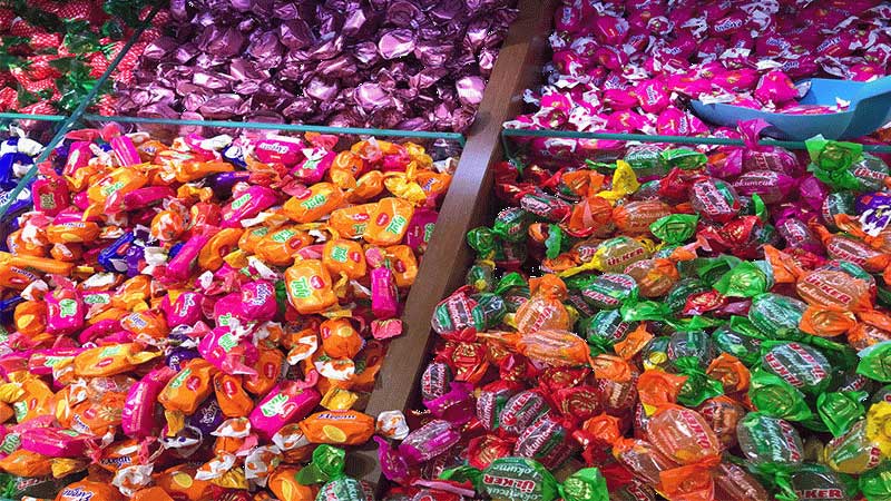 Bayram şekerleri tezgahlardaki yerini aldı