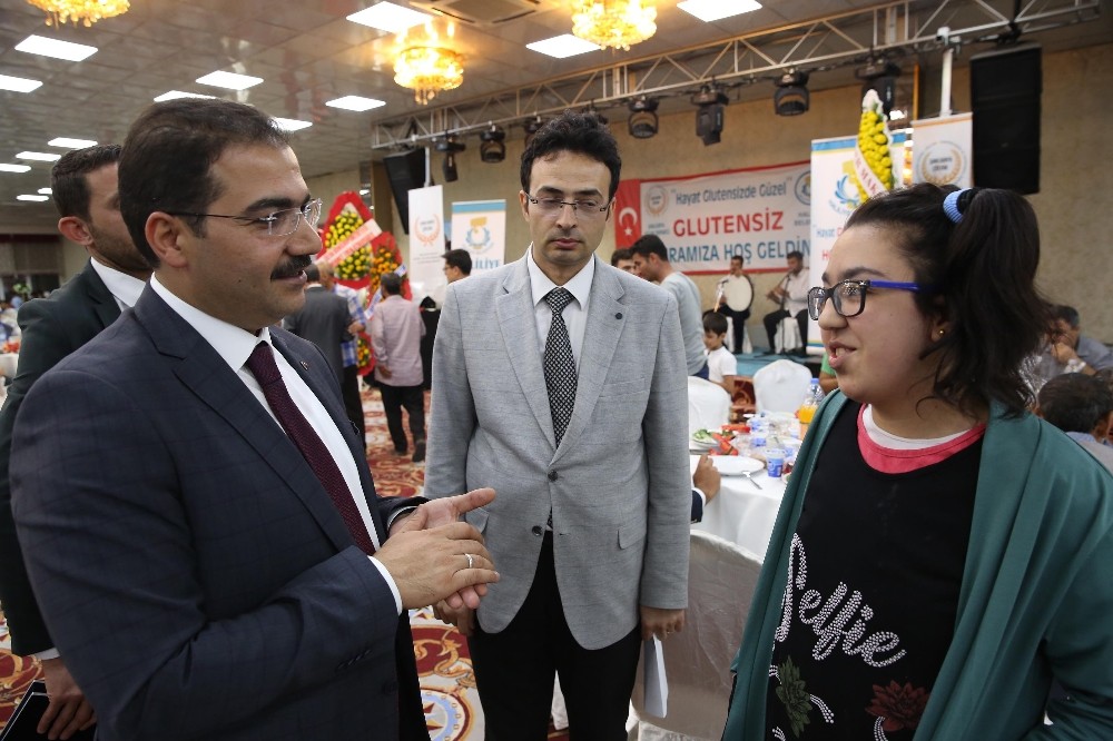 Haliliye’de çölyak hastaları yemekte buluştu