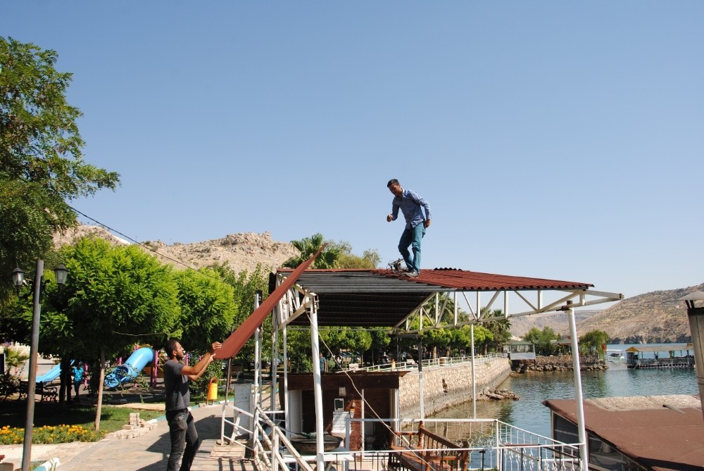 Halfeti’de kaçak yapıya geçit yok