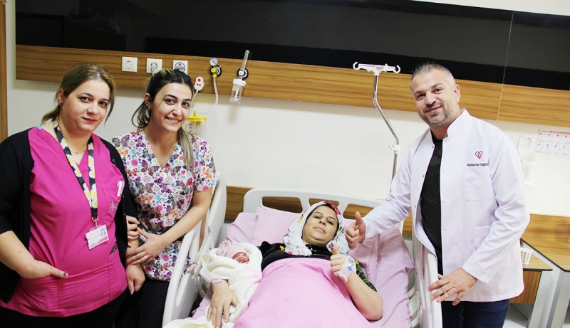 BEBEK VE ANNENİN HAYATI KURTULDU...