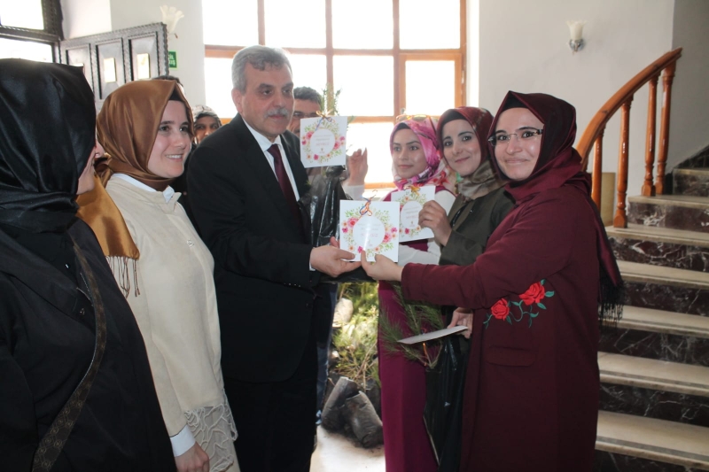 Beyazgül “Kadınlar Şehrimizi Konuşuyor” Paneline Katıldı