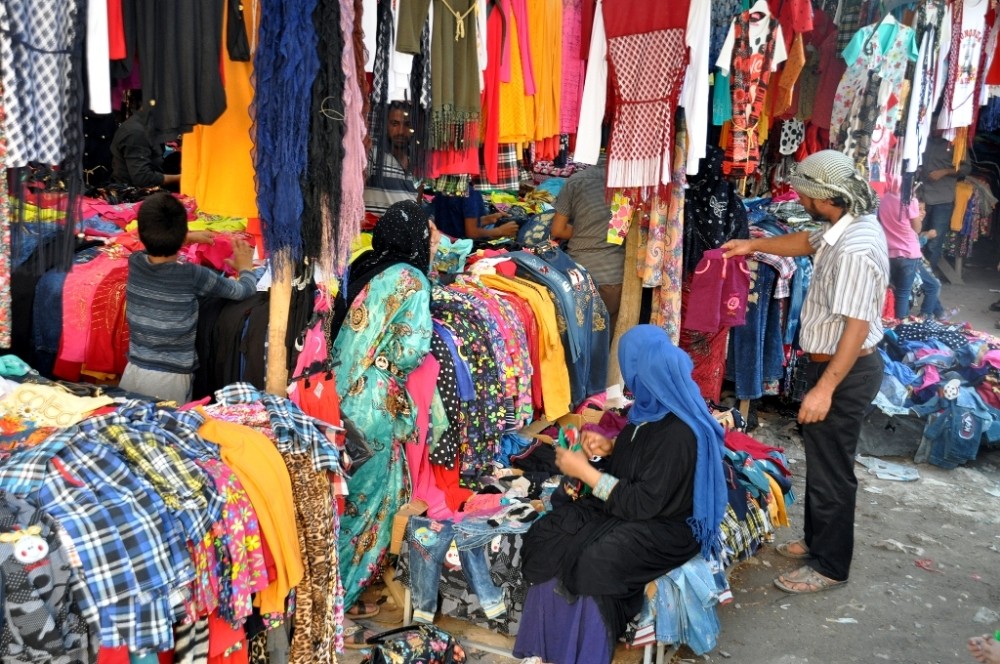 Akçakale esnafı satışlardan memnun değil