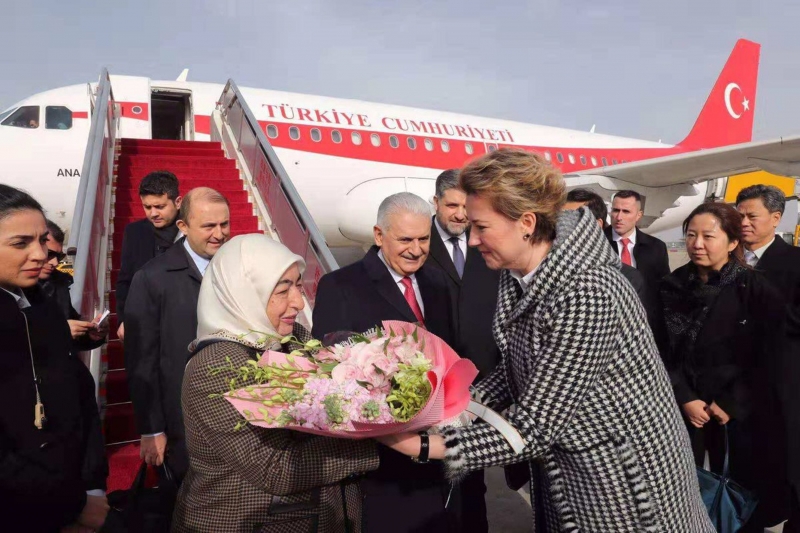 Binali Yıldırım Çin'de
