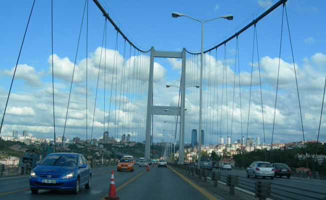 Boğaz köprülerinden zamlı geçiş ücreti belli oldu