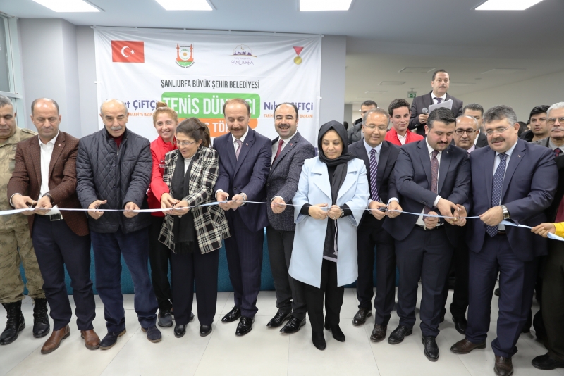 Bölgede Bir İlk Olan Tenis Dünyasının  Açılışı Gerçekleştirildi