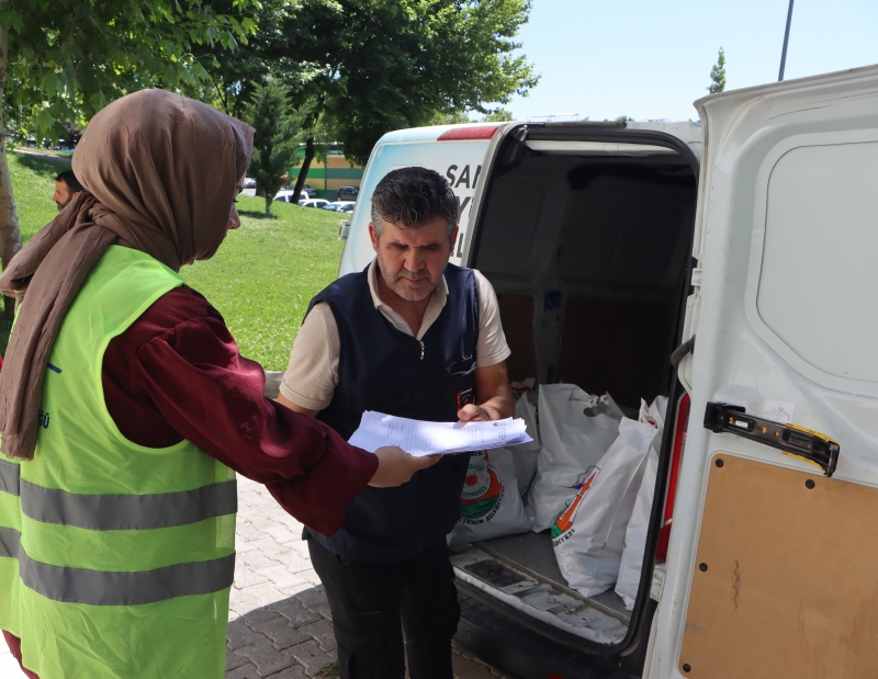 BÜYÜKŞEHİR BELEDİYESİ, ÇOCUKLARIN YÜZÜNÜ GÜLDÜRÜYOR