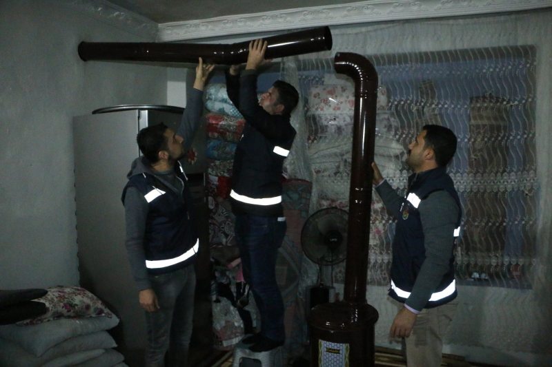 Büyükşehir Belediyesin'den İhtiyaç Sahiplerine Soba Yardımı