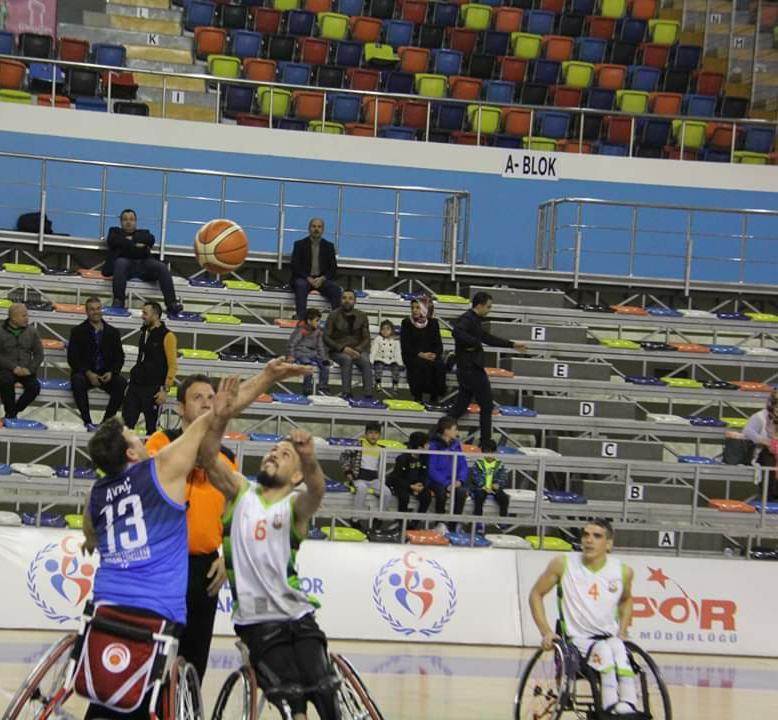 BÜYÜKŞEHİR EKİBİ BAĞCILARA GEÇİT VERMEDİ