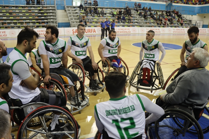 BÜYÜKŞEHİR ENGELLİLER TAKIMI POTADA GALİP GELDİ