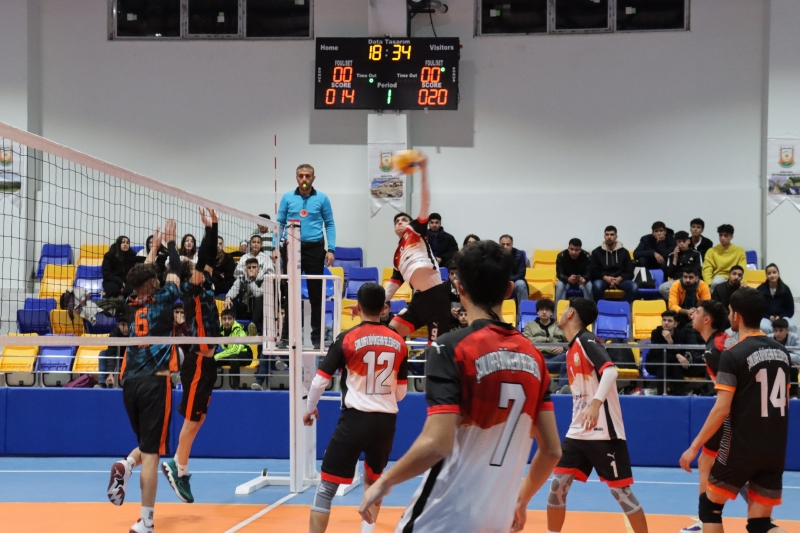 BÜYÜKŞEHİR FİLEDE SEZONA GALİBİYETLERLE BAŞLADI