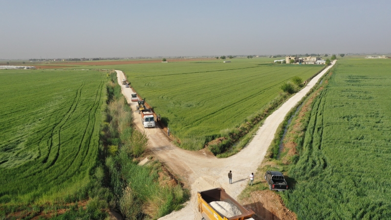 BÜYÜKŞEHİR, HALİLİYE KIRSALINDA ÇALIŞMALARINI SÜRDÜRÜYOR