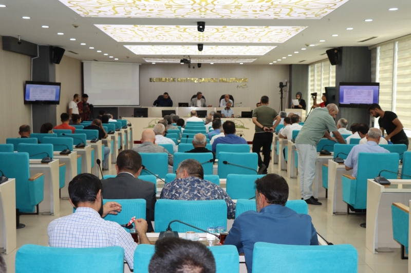 BÜYÜKŞEHİR MECLİSİ TEMMUZ AYI SON BİRLEŞİMİ YAPILDI